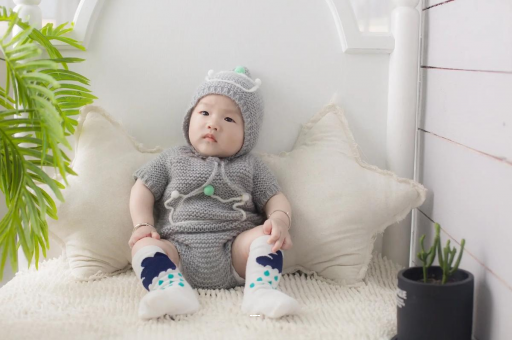 广西宝宝揉眼睛是怎么回事